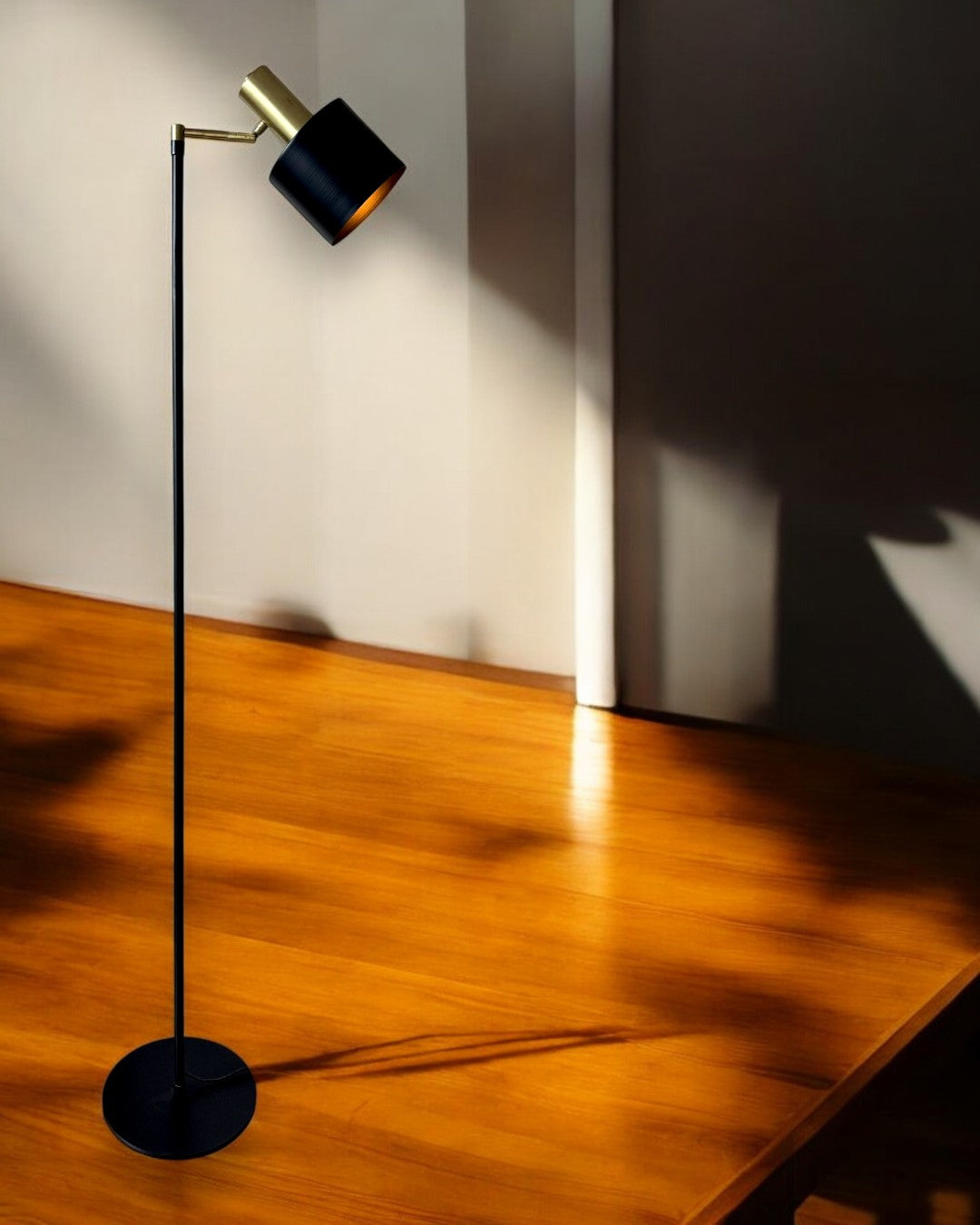 Arinna Floor Lamp